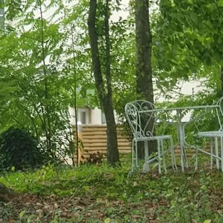 Apartment Paisible Dans Chateau Avec Jardin, Climatisation *